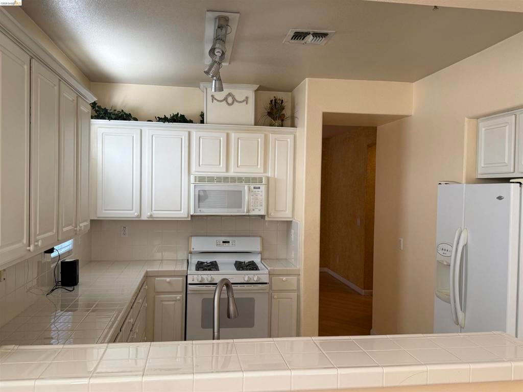 168 Remington St