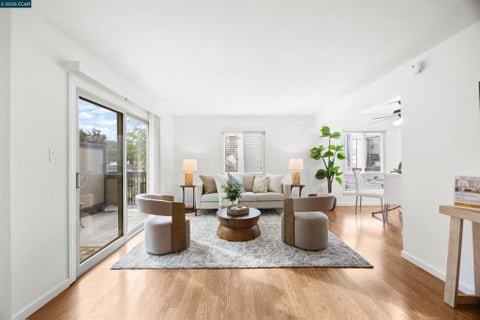 Photo of 2037 Sierra Rd RD #2, Concord, CA 94518 (MLS # 41150221)