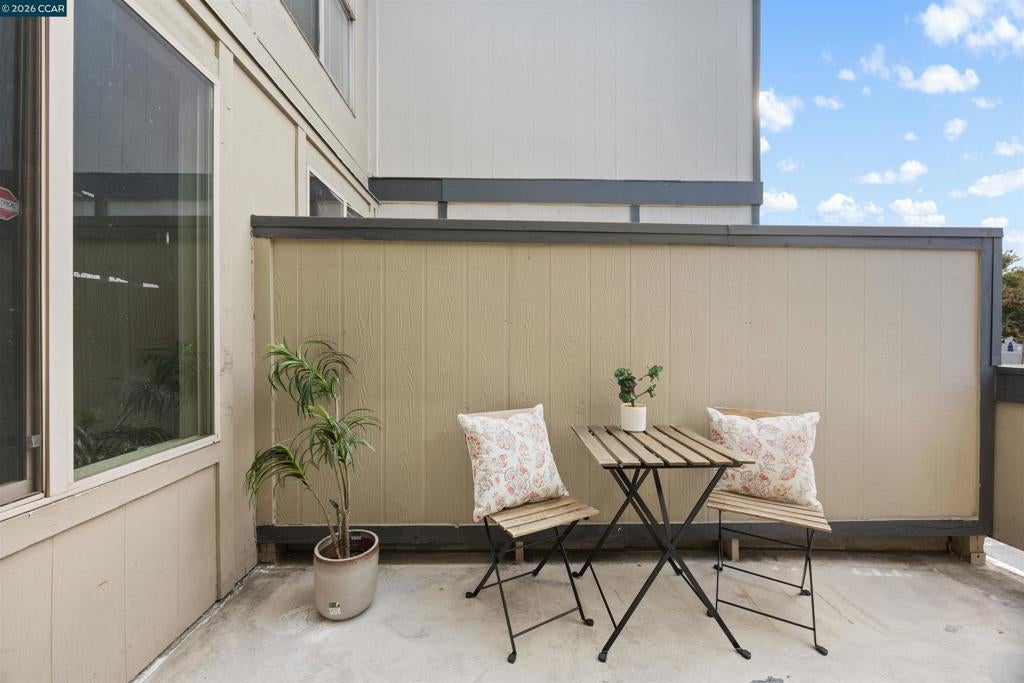 2037 Sierra Rd 2