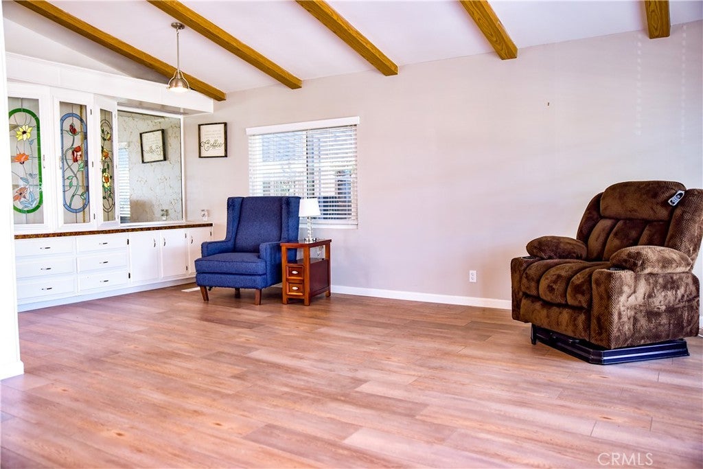 10681 Oak 64
