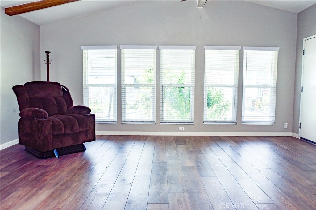 10681 Oak 64