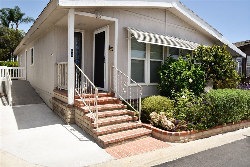 10681 Oak 64