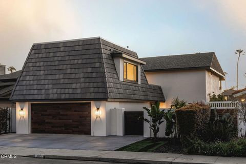 Photo of 2851 SEAHORSE Avenue, Ventura, CA 93001 (MLS # V1-34623)