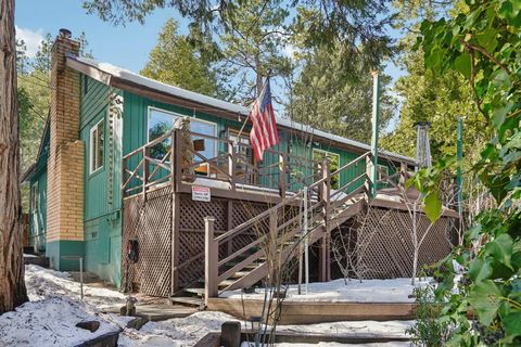 Photo of 25631 Big Pine Street, Idyllwild, CA 92549 (MLS # 219143819DA)