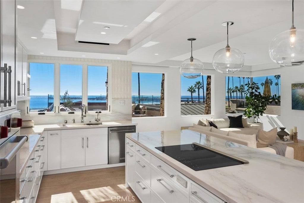 3130 Breakers, Corona Del Mar CA 92625 - Photo 12