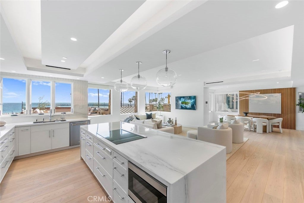 3130 Breakers, Corona Del Mar CA 92625 - Photo 11