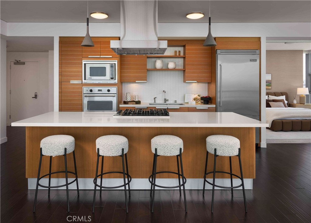 9 MacArthur Place 508