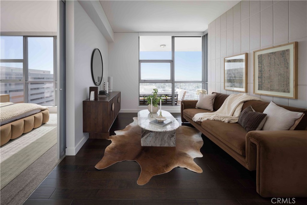 9 MacArthur Place 508