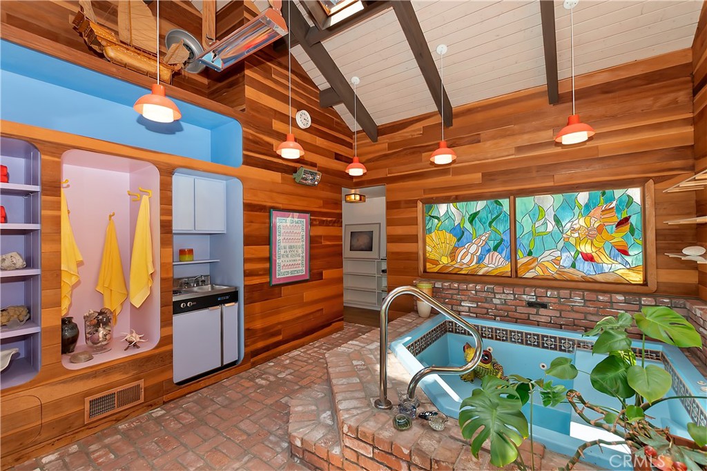 Arrowhead Woods (AWHW) - Residential
