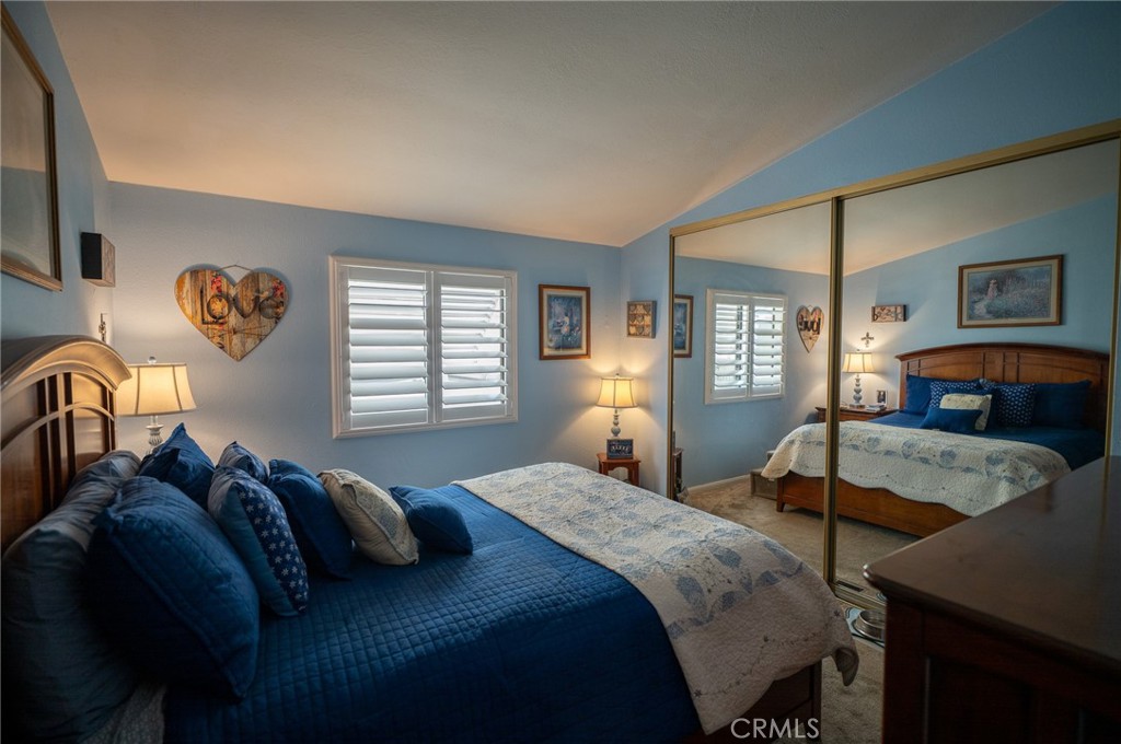 3945 Bradford Street 18