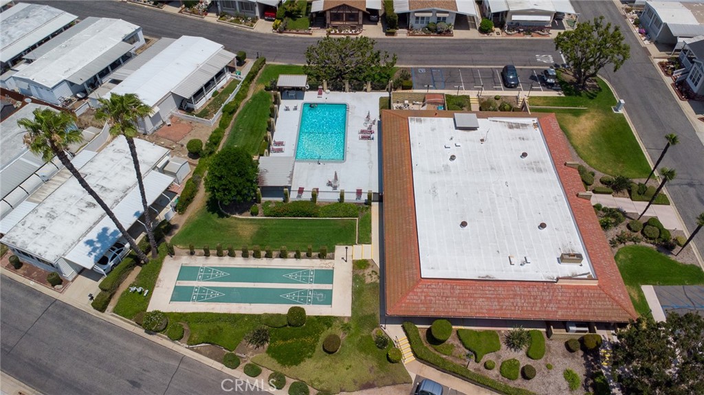 3945 Bradford Street 18