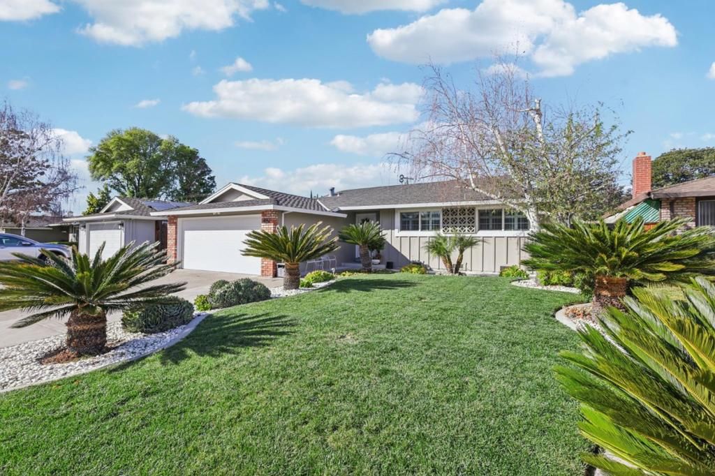 Photo of 481 Sioux Lane, San Jose, CA 95123 (MLS # ML82037009)