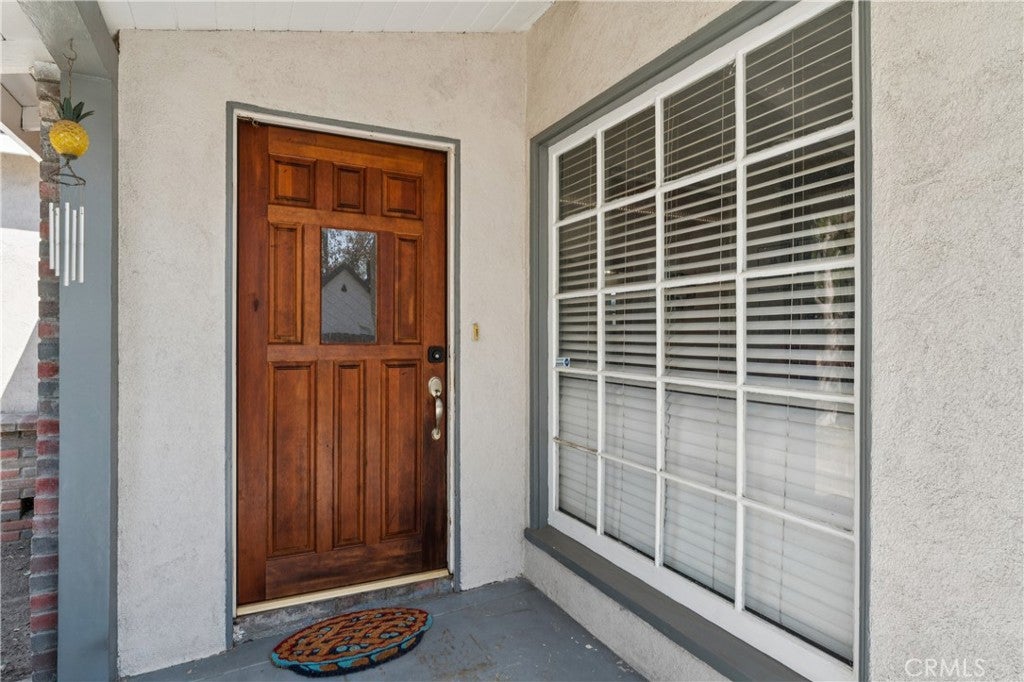 6925 Barton