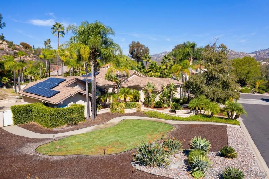 listing image 130723592710985090073