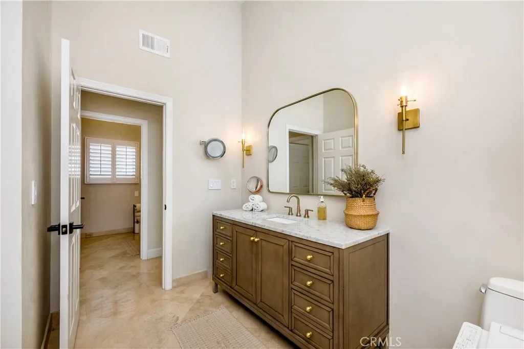 Newport Beach, California 92660, United States, 4 Bedrooms Bedrooms, ,3 BathroomsBathrooms,Residential,Active,159704