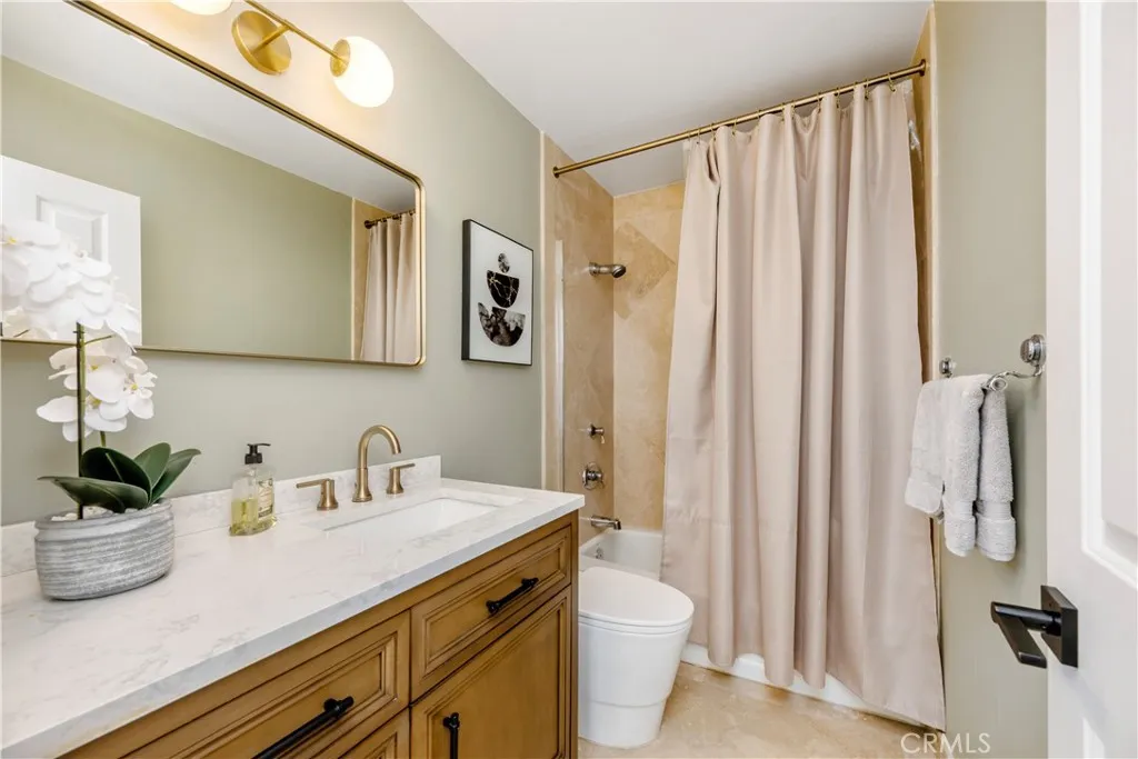 Newport Beach, California 92660, United States, 4 Bedrooms Bedrooms, ,3 BathroomsBathrooms,Residential,Active,159704