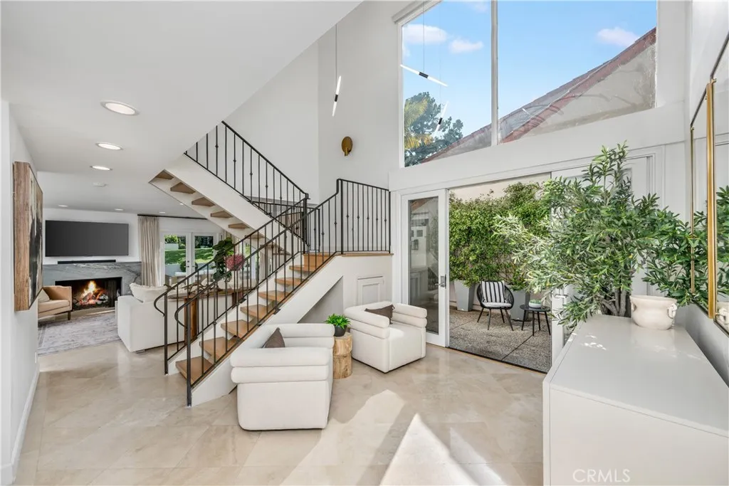 Newport Beach, California 92660, United States, 4 Bedrooms Bedrooms, ,3 BathroomsBathrooms,Residential,Active,159704