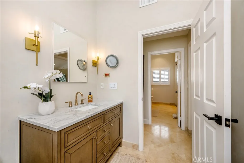 Newport Beach, California 92660, United States, 4 Bedrooms Bedrooms, ,3 BathroomsBathrooms,Residential,Active,159704