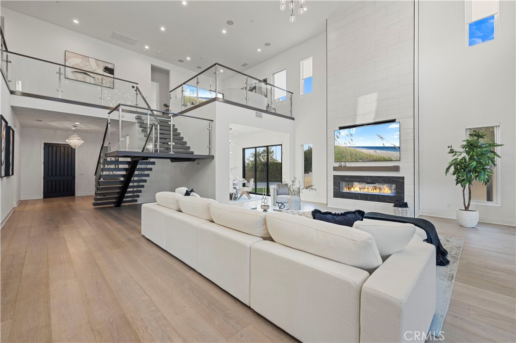 11029 Lurline Avenue