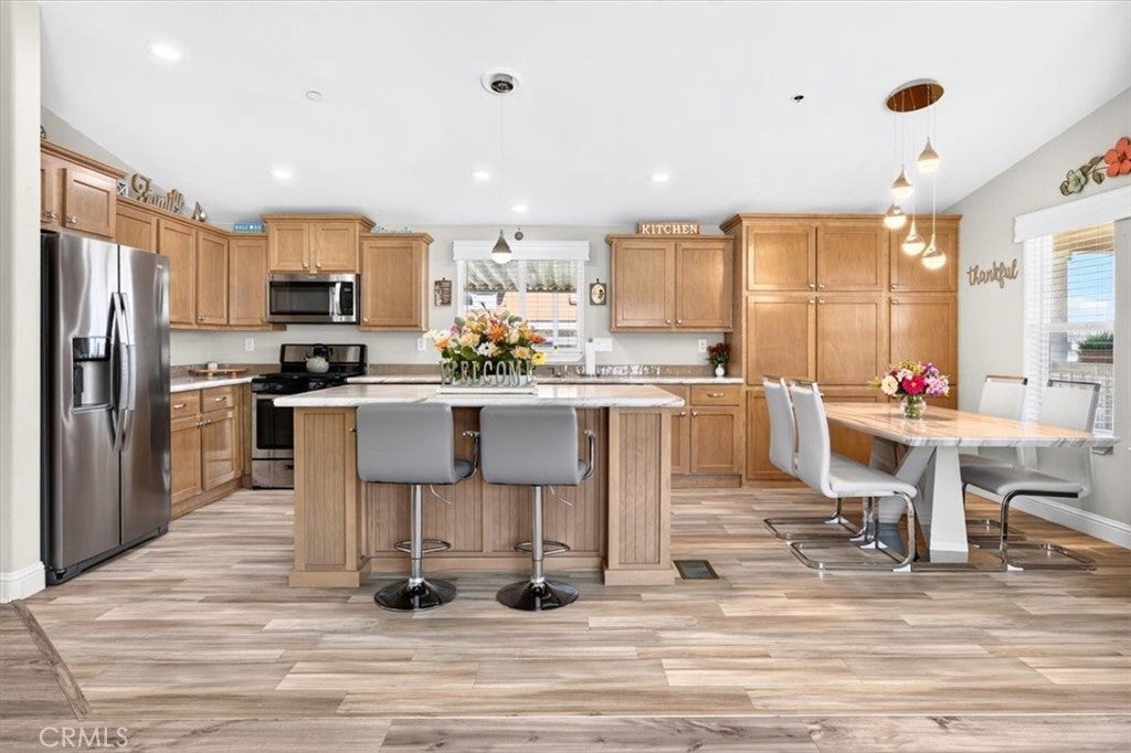 15980 Grand Avenue M-27