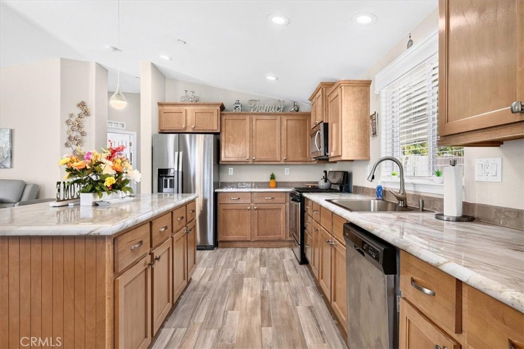 15980 Grand Avenue M-27