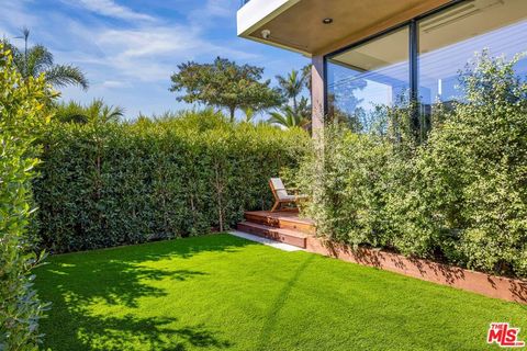 Tiny photo for 822 Superba Avenue, Venice, CA 90291 (MLS # 25606513)