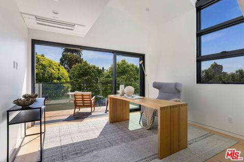 Tiny photo for 822 Superba Avenue, Venice, CA 90291 (MLS # 25606513)