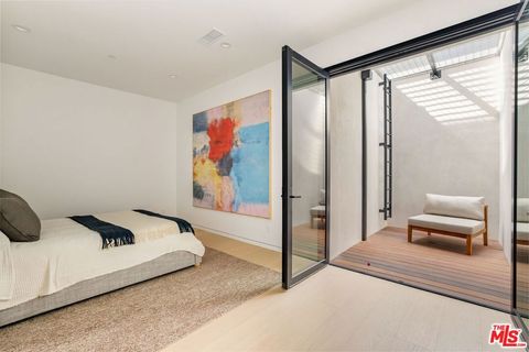 Tiny photo for 822 Superba Avenue, Venice, CA 90291 (MLS # 25606513)