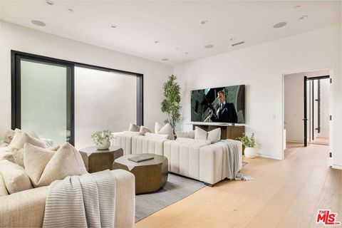 Tiny photo for 822 Superba Avenue, Venice, CA 90291 (MLS # 25606513)