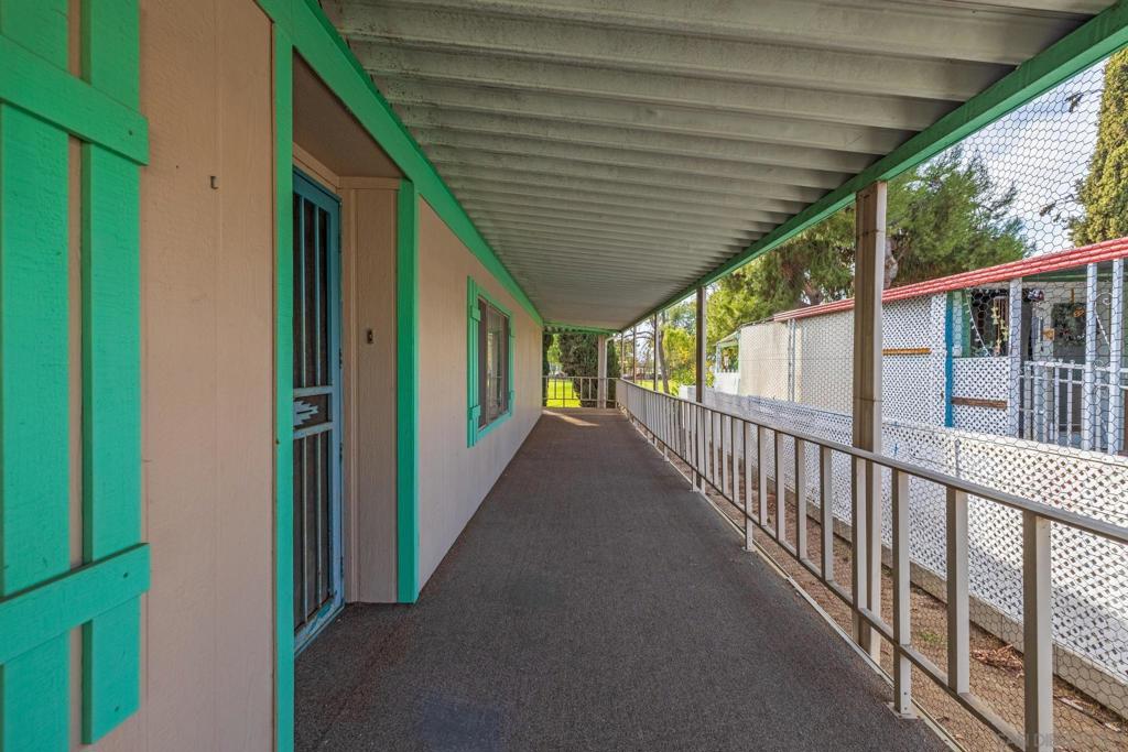 11949 Riverside Dr 38