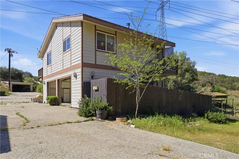 Photo of 42135 San Francisquito Canyon Rd, Lake Hughes, CA 93532 (MLS # SR26073997)