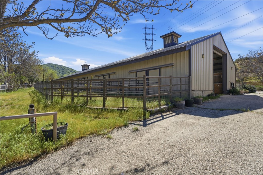 42135 San Francisquito Canyon Rd
