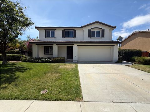 Photo of 33963 Petunia Street, Murrieta, CA 92563 (MLS # CV26105932)
