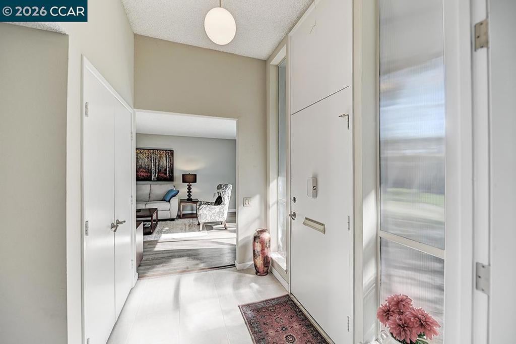 1108 Skycrest Dr 2