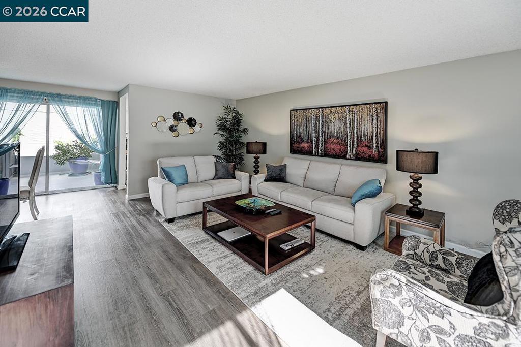 1108 Skycrest Dr 2