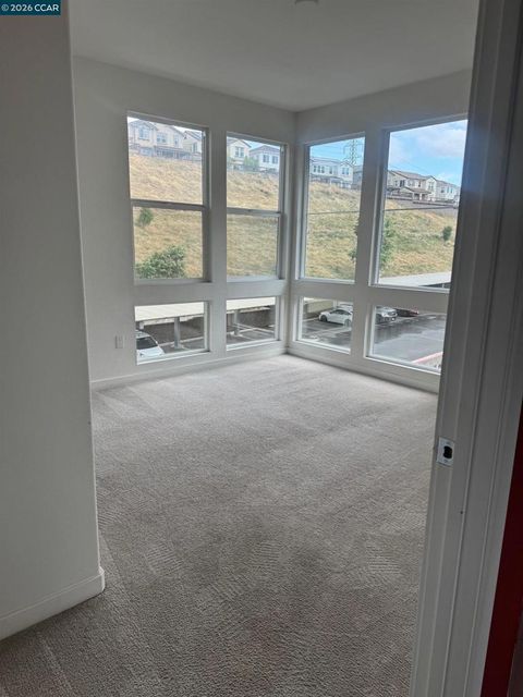 Photo of 2400 Wildflower Station Pl, Antioch, CA 94531 (MLS # 41132848)