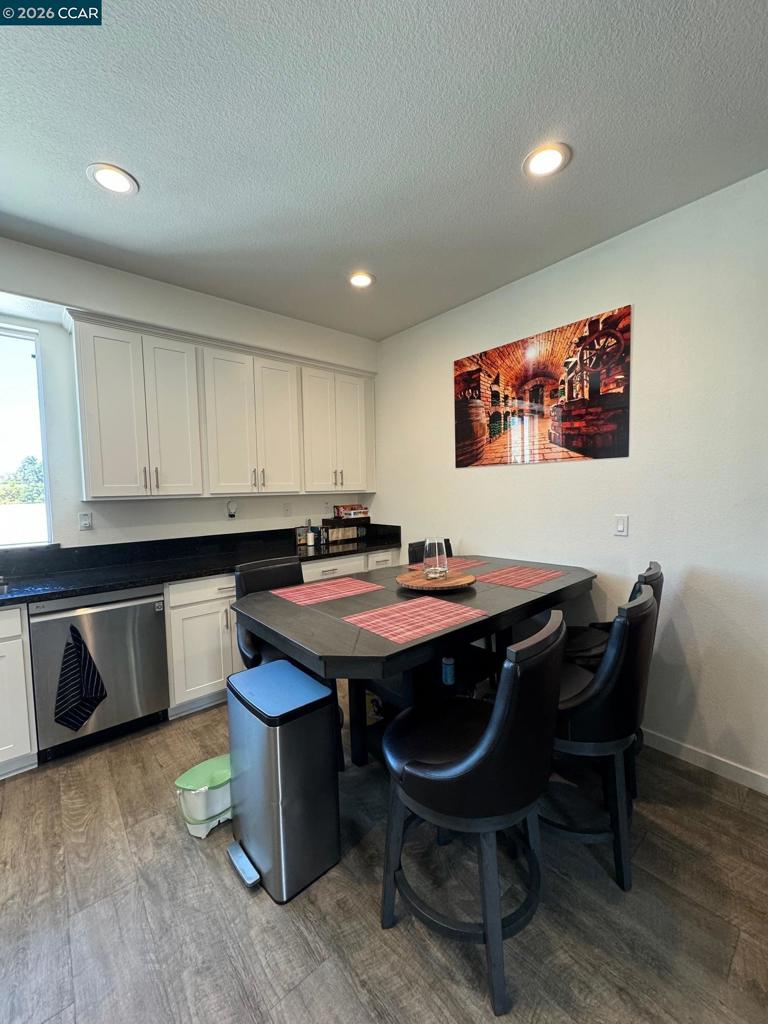 2400 Wildflower Station Pl
