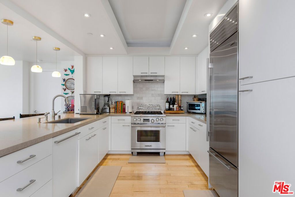 Photo of 13600 MARINA POINTE Drive #812, Marina Del Rey, CA 90292 (MLS # 26733887)