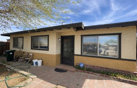 Photo of 34217 Woods Ave, Barstow, CA 92311 (MLS # IG26062168)