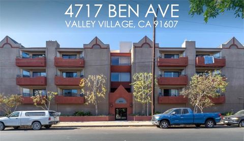 Photo of 4717 Ben Avenue, Valley Village, CA 91607 (MLS # SR26131842)