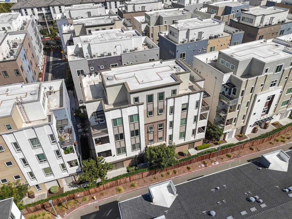 MILPITAS - Residential