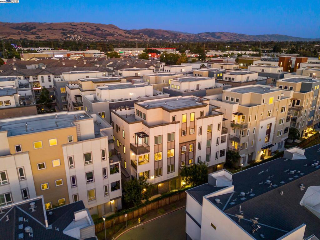 MILPITAS - Residential