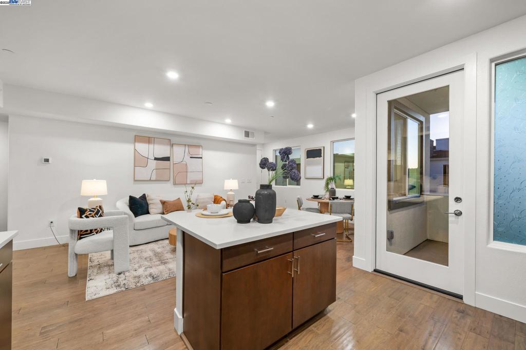 MILPITAS - Residential
