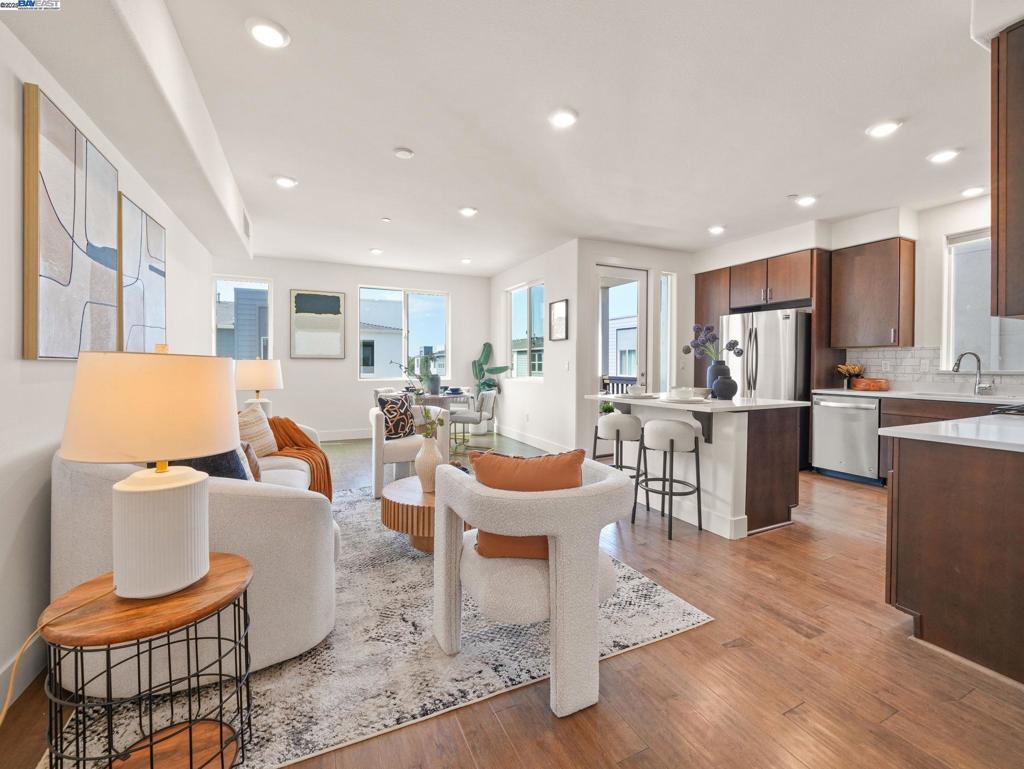 MILPITAS - Residential