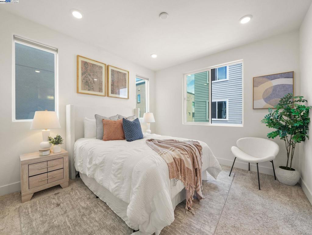 MILPITAS - Residential