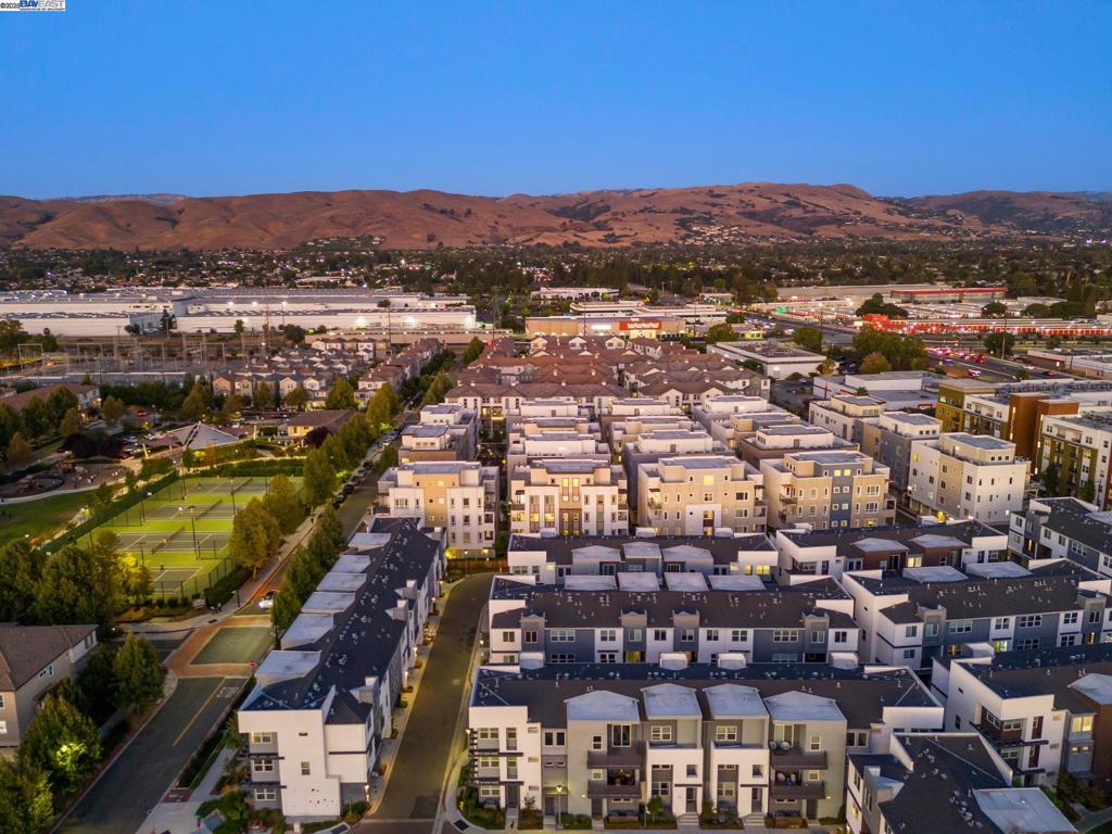 MILPITAS - Residential