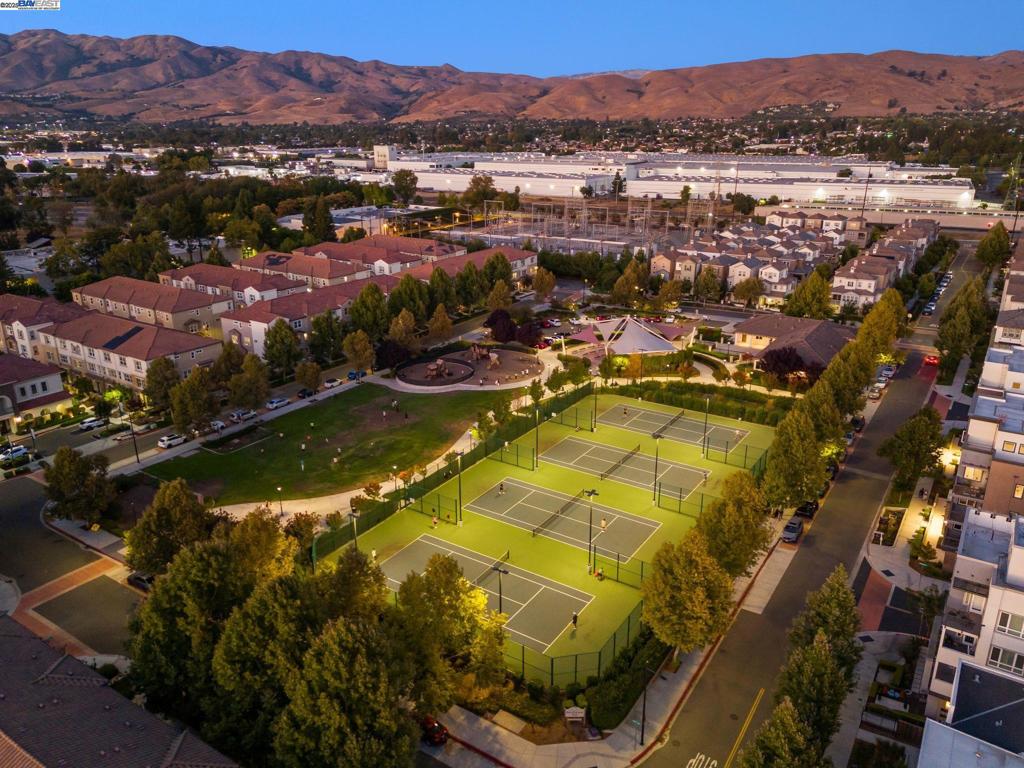 MILPITAS - Residential