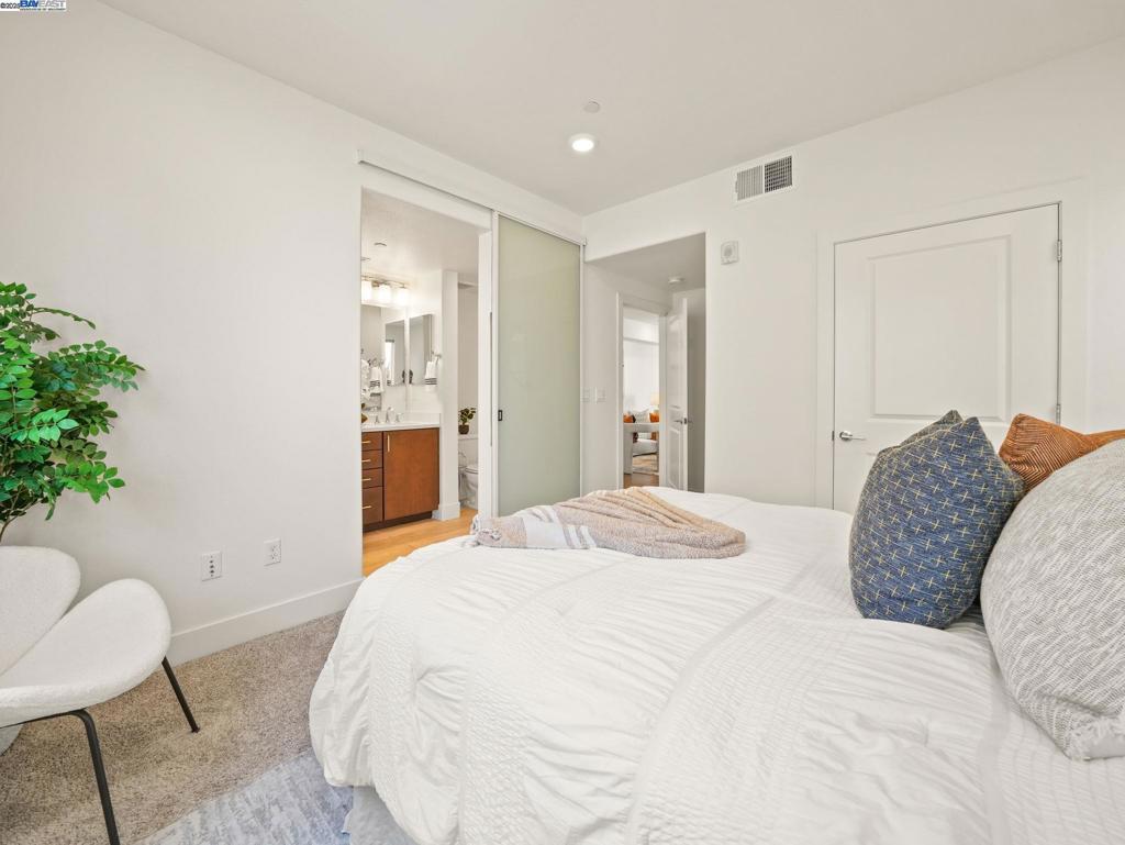 MILPITAS - Residential