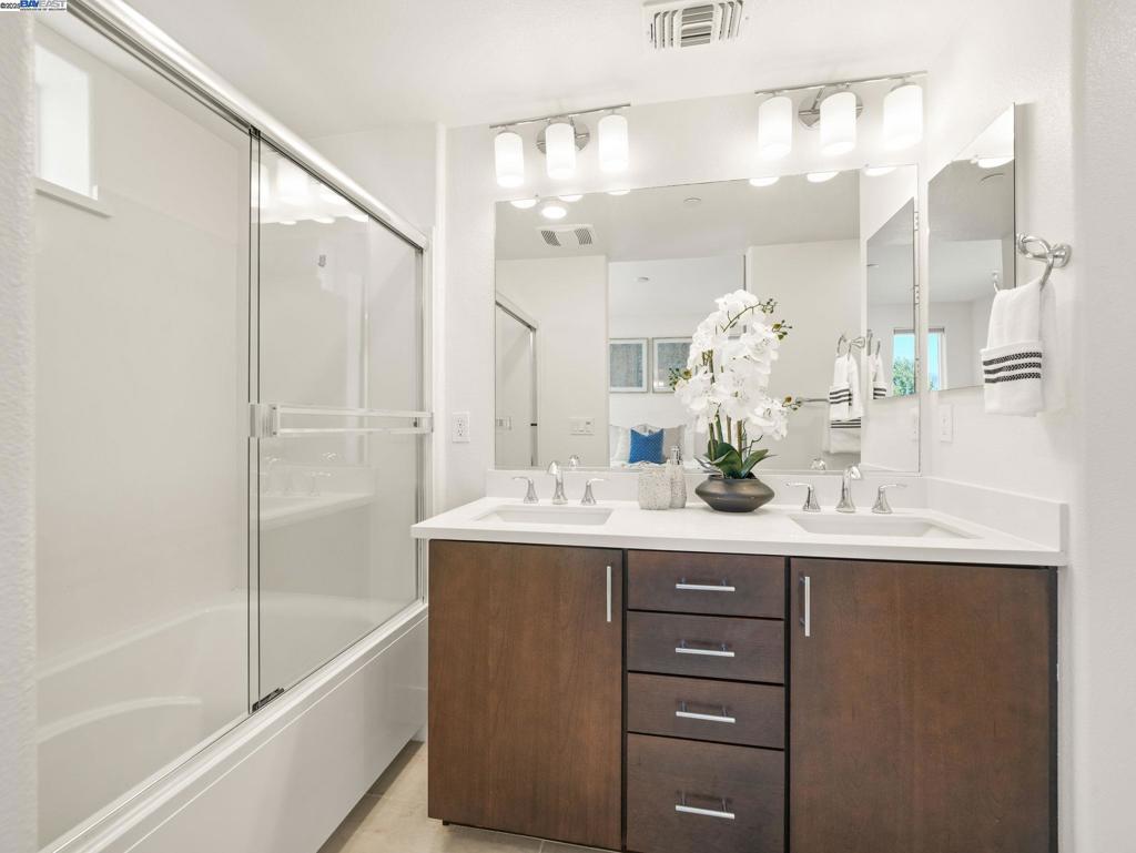 MILPITAS - Residential