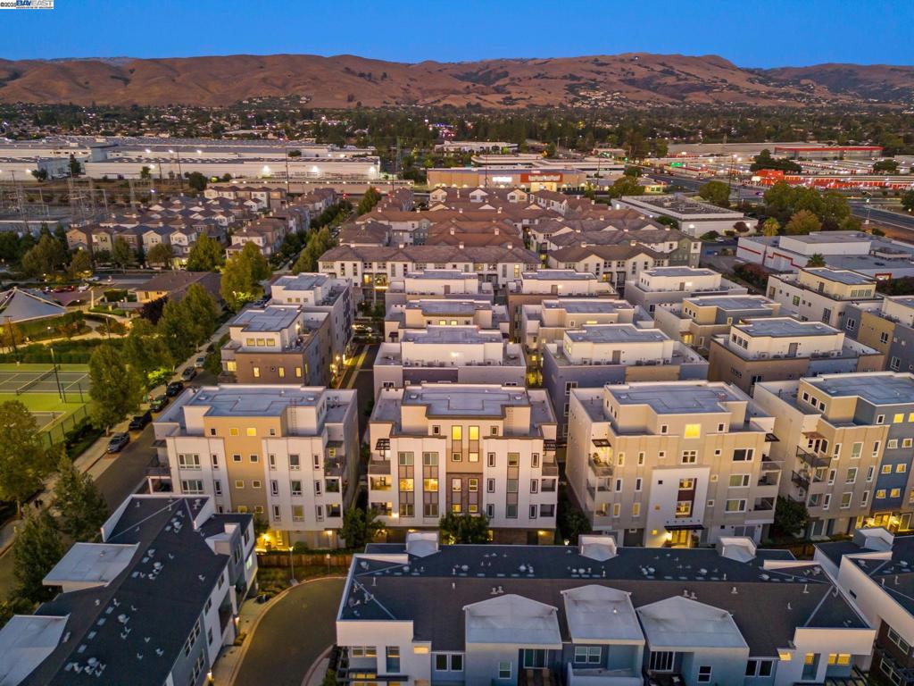 MILPITAS - Residential